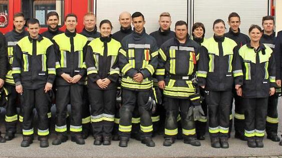 Die erfolgreichen Gruppen der Freiwilligen Feuerwehr Herrnsdorf Foto: Evi Seeger