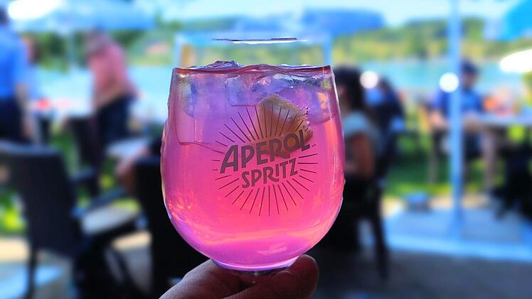 Aperol war gestern: Dieser Spritz ist jetzt in aller Munde