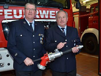Das Führungsduo der FF Stockheim Georg Wunder (links) und Detlef Heublein will Hand in Hand arbeiten und die FF Stockheim auf gutem Weg weiter nach vorne bringen. Foto: K.-H. Hofmann