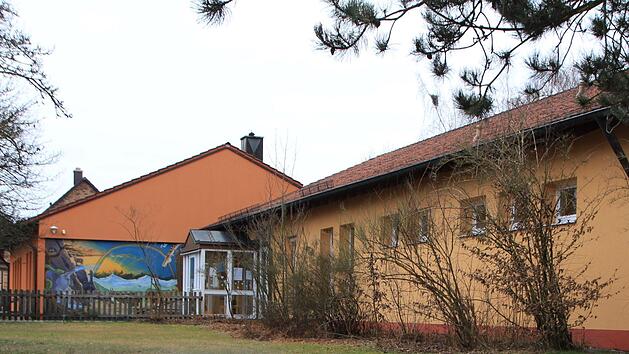 Der Lonnerstadter Kindergarten soll für 2,5 Millionen Euro erweitert und saniert werden.     Foto: Christian Bauriedel/Archiv