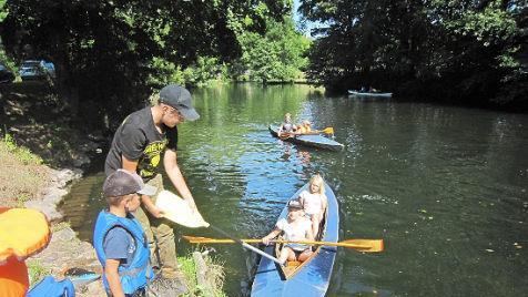 Auch das Kanufahren konnten die Kinder bei den Ferienspieltagen ausprobieren. Foto: Stadt Kronach