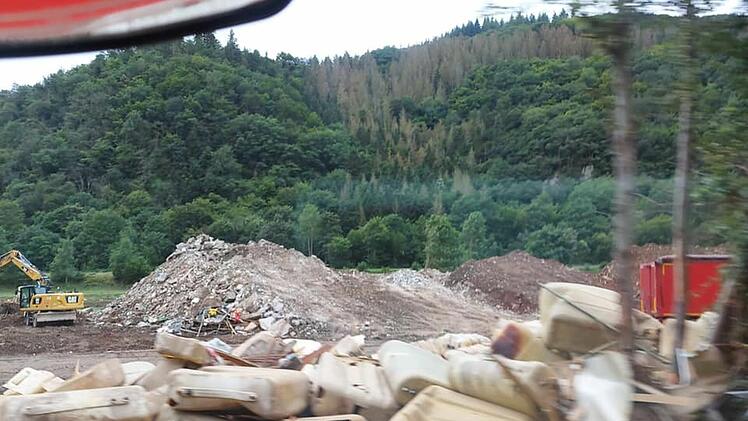 Feuerwehr Bamberg kehrt aus Hochwassergebiet Ahrweiler zurück