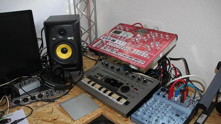 Wir nähern uns dem Herzstück des DJ-Duos.