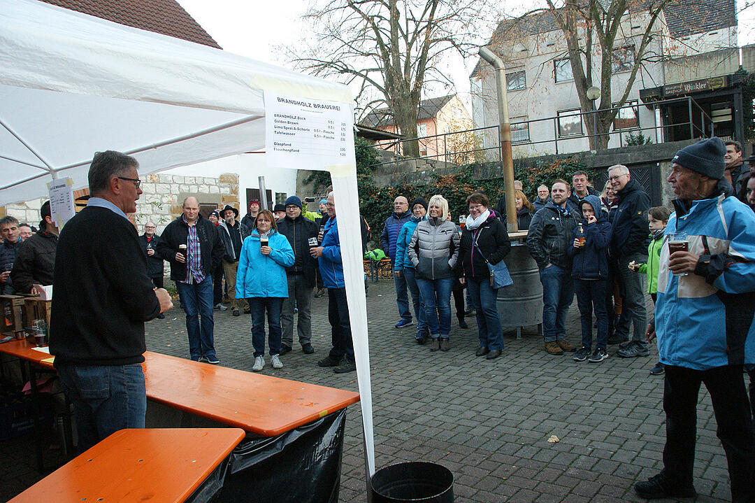 Bockbieranstich in Melkendorf: Gemeinde stellt eigenes Gebräu vor