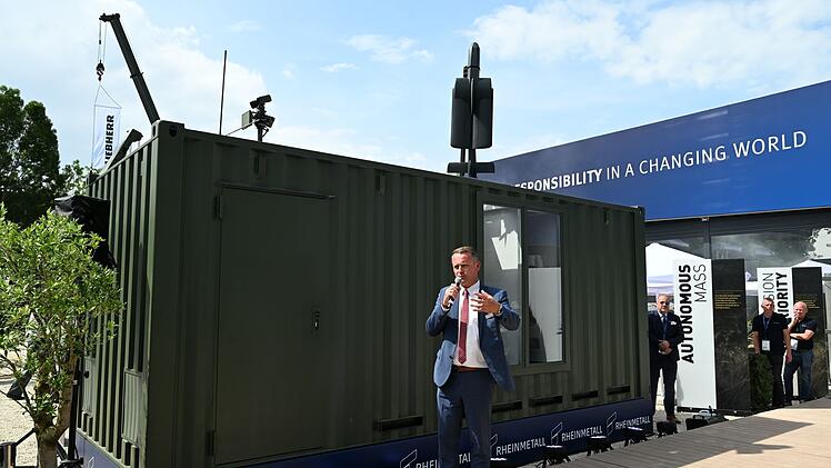 Abschuss-Container f&uuml;r Kamikaze-Drohnen