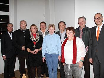 Der Vorstand der Seniorengemeinschaft für den Landkreis Lichtenfels mit dem Führungsduo Dieter Erbse und Monika Faber (2. und 3. von links) Foto: Gerda Völk