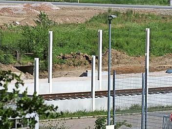 In Zapfendorf hat die Bahn damit begonnen, die neuen Gleise zu verlegen. Foto: Johannes Michel