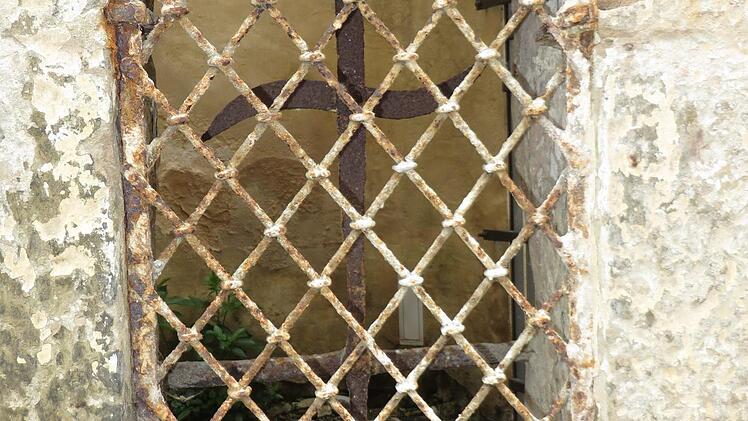 Hinter diesen Gittern mussten Gauner b&uuml;&szlig;en. Foto: Erich Olbrich