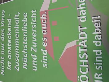 Höchstadt daheim - Wir sind dabei! So lautet das Motto der Initiative der Stadt Höchstadt, die den Bürgern Mut zusprechen soll.  Foto: Theresa Schiffl