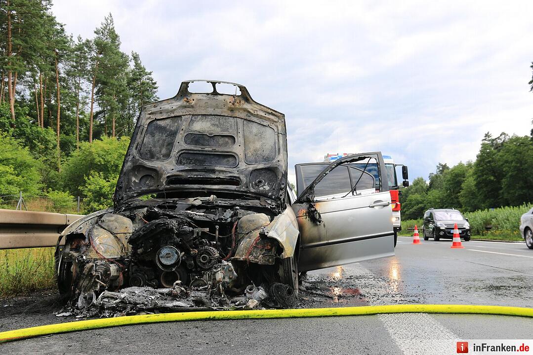 brennendes auto a73 (1)