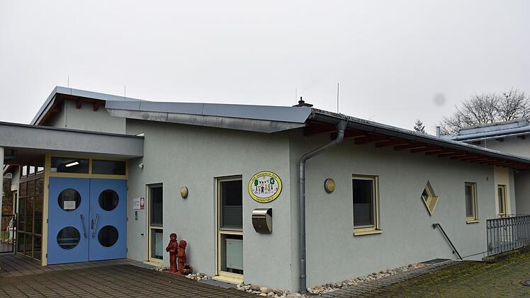Eine Erweiterung ist am Kindergarten in Augsfeld nicht mehr möglich, erläuterte Bürgermeister Werner. Eventuell könnten aber in der Einrichtung weitere zehn Plätze geschaffen werden.Langer
