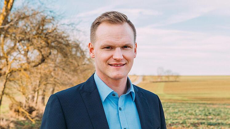 Nico Rogge ist der einzige Kandidat für das Amt des Bürgermeisters in der Großgemeinde Oerlenbach. Dennoch führt der 33-Jährige seinen Wahlkampf mit hoher Motivation. Foto: Stefanie Büttner