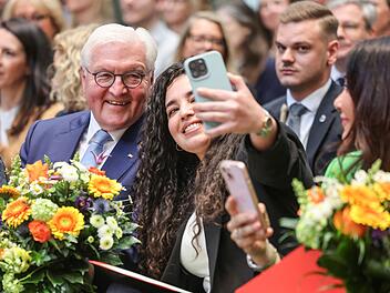 Einb&uuml;rgerungsfeier mit Frank-Walter Steinmeier