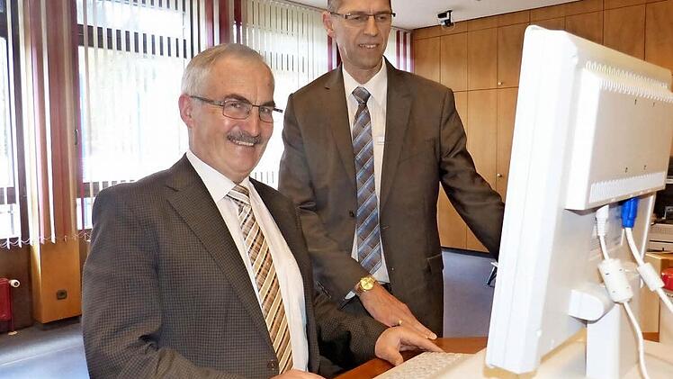 Vorstandsvorsitzender Reinhard Dölfel (r.) ist froh, Berthold Bächmann in seinem Team zu haben.  Foto: Carmen Schwind