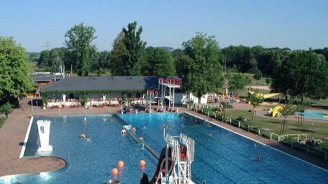 Das Mainleuser Freibad soll den Bürgern zum Ferienbeginn zur Verfügung stehen.Archiv