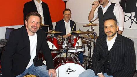 Der Kulmbacher Kiwanisclub konnte für ein Benefizkonzert zugunsten seiner Hilfsprojekte für sozial benachteiligte Kinder die regionale Revival-Band "Phil Collins und Genesis Tribute Band" gewinnen. Foto: privat