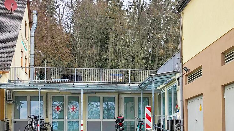 An rund 350 Tagen im Jahr ist die gemeinsame Wache der Polizei und des Roten Kreuzes verwaist. Lediglich am Berg beherbergt dieses Gebäude die Einsatz- und Rettungskräfte.  Foto: Michael Busch