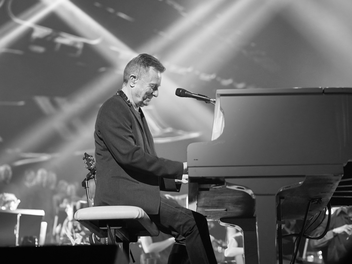 Der Musiker John Miles ist am 5. Dezember im Alter von 72 Jahren verstorben.