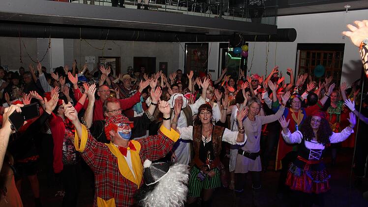 In der Fortuna steppte der Bär.  Foto: Evi Seeger