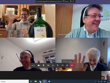 ObUlrike Lange( obenlinks) hat die Weinprobe in englischer Sprache unter anderem mit (oben rechts) Schwester. Tamara Lutz, (unten links) Schwester. Monika Edinger und Schwester Anne Marie Haas veranstaltet.  Screenshot: Martin Stapper