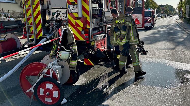 Brand in Lichtenfels - Explosion gefährdet Feuerwehrleute