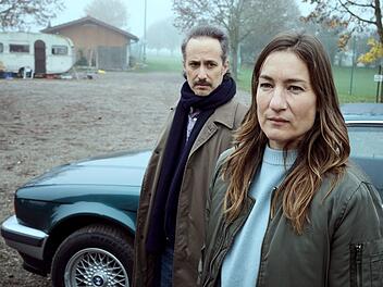 Im zweiten neuen "Krimi aus Passau" müssen Ferdinand Zankl (Michael Ostrowski) und Frederike Bader (Marie Leuenberger) die Unschuld eines Häftlings beweisen.