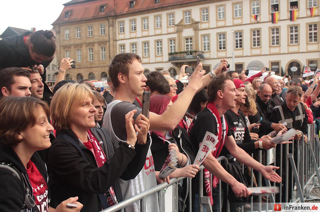 So feiern die Brose Baskets