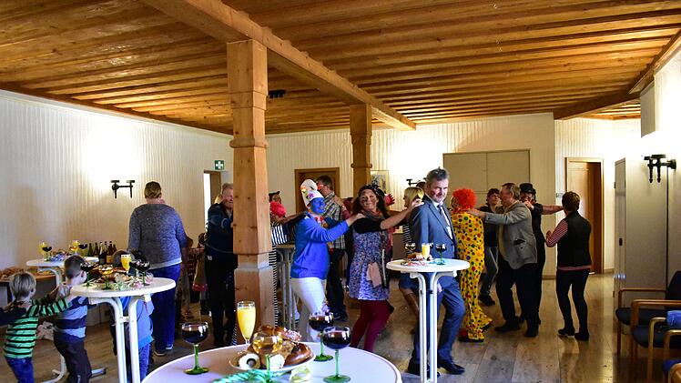 Weiberfasching in Gräfenberg Foto: Petra Malbrich