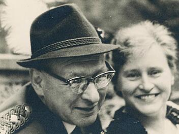 Das Fotografenehepaar Eugen und Mathilde Krezdorn hinterließ in fast allen Stadtsteinacher Haushalten unzählige Portraits und Erinnungsfotos. Foto: Max Krezdorn