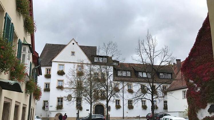 Vorher: Das Kulmbacher Bauamt im Oberhacken vor der Sanierung.