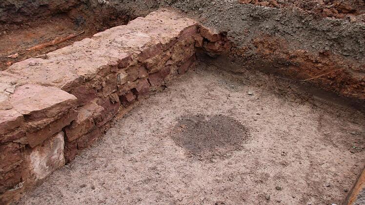 Bilder von der archäologischen Voruntersuchung. Foto: Ralf Ruppert