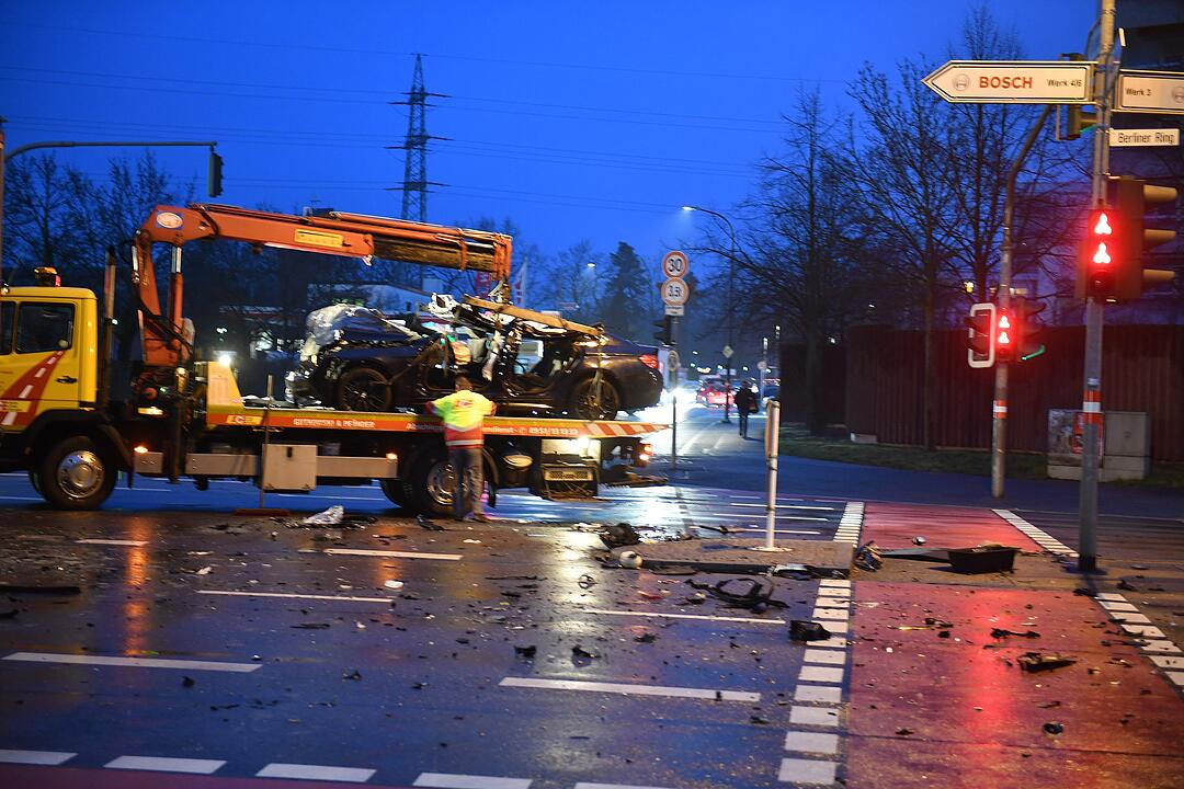 Schwerer Unfall auf dem Berliner Ring in Bamberg