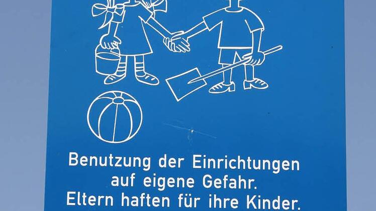 Eindrücke vom Hammelburger Spielplatz am Weiher/ Bleichrasen. Foto: Ralf Ruppert