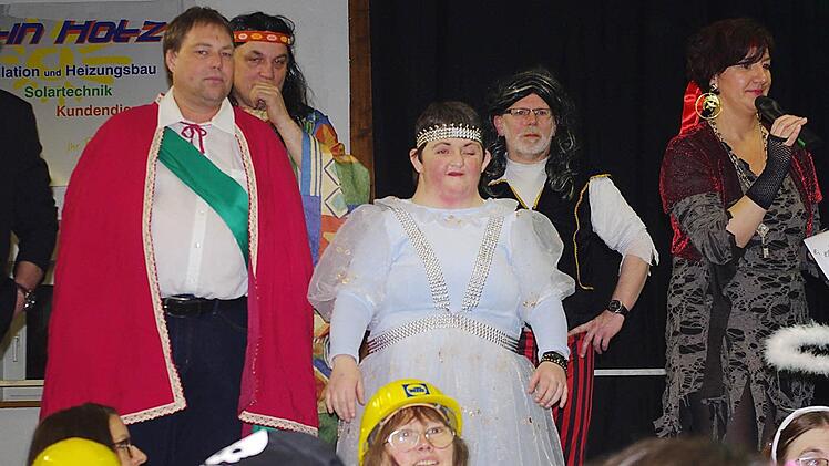 Wefa-Fasching in Neukenroth. Foto: Heike Schülein