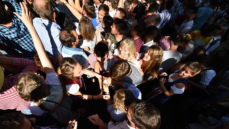 Anstich zur Bergkirchweih 2017 Foto: Ronald Rinklef