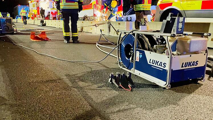 A73 bei Rödental: Feuerwehr erlebt Zivilcourage bei Messerattacken-Einsatz - Helfer "mitgerannt"