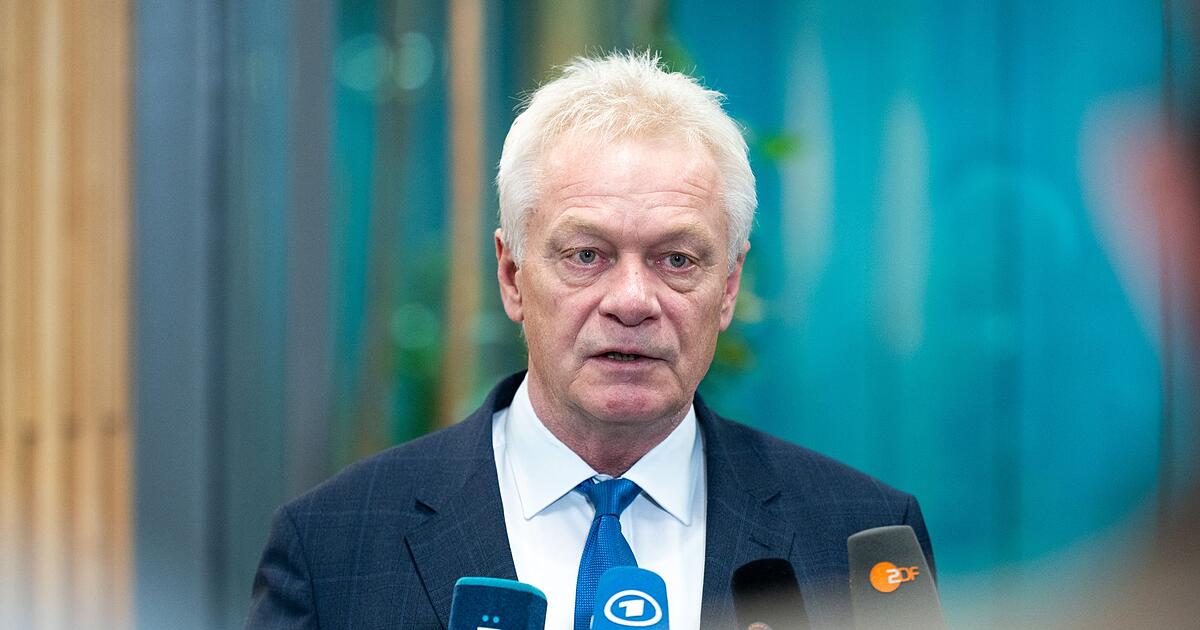 Minister-Rainer-Vogelgrippef-lle-steigen-schnell