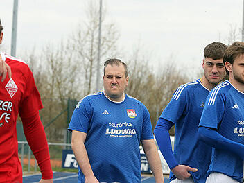 Rot in der Halbzeitpause: Kutzelmann erhebt Vorw&uuml;rfe