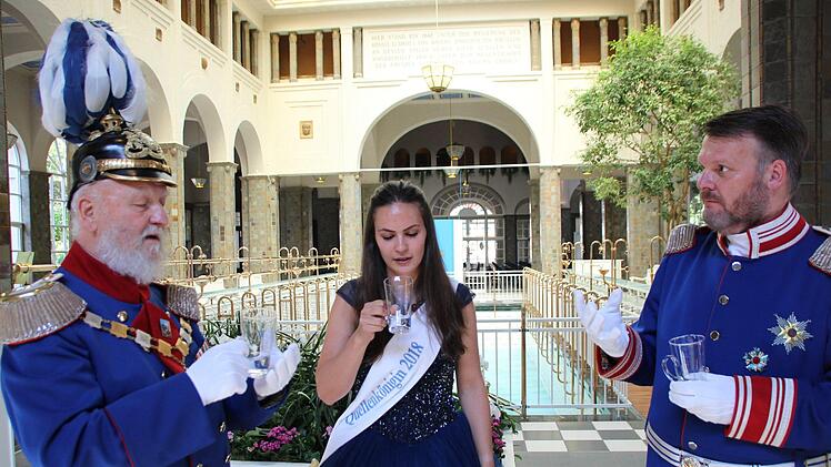 Blindverkostung mit Bad Kissinger Heilwassern. Foto: Benedikt Borst
