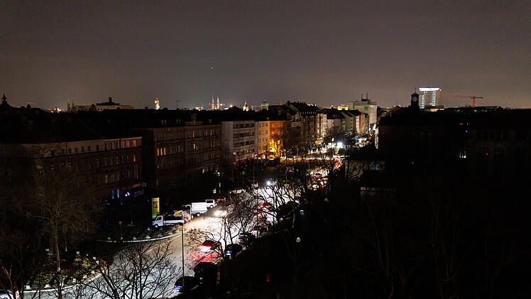 "Knallgeräusch" in Nürnberg: Mehrere Stadtteile von Stromausfall betroffen