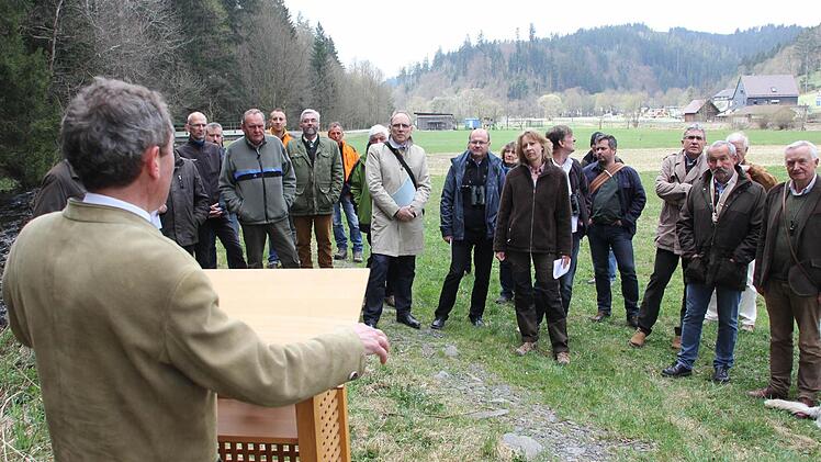 Fritz Maier bei der Begrüßung  Foto: Friedwald Schedel