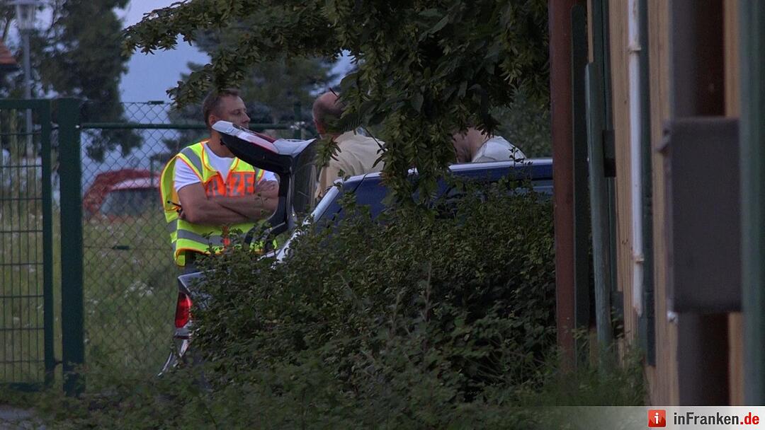 Polizeilicher Schusswaffengebrauch im Landkreis Erlangen-Hoechstadt - Fluechtender richtet sich selbst