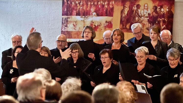 Die Kantorei "Zum guten Hirten" sang die "Passion nach Matthäus" von Johann Georg Kühnhausen.Foto: Jochen Berger