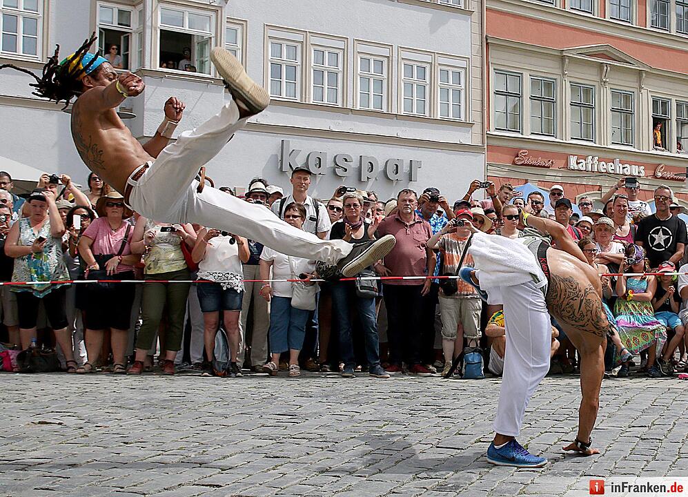 C_0710_Sambaumzug_43