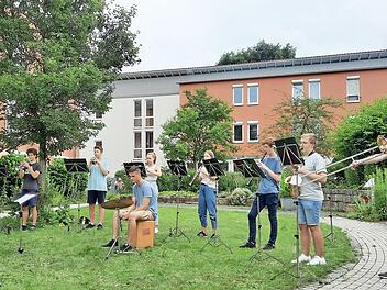 Die Blechbläser bei ihrem Konzert