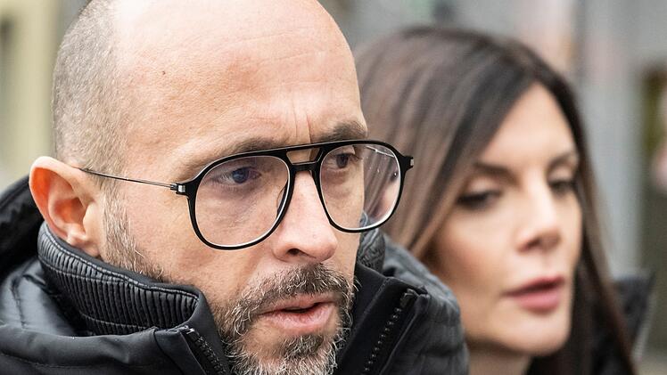 Anh&ouml;rung nach t&ouml;dlichem Brand in Crans-Montana