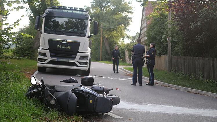17-jährige Rollerfahrerin bei Unfall im Kreis Ansbach schwer verletzt