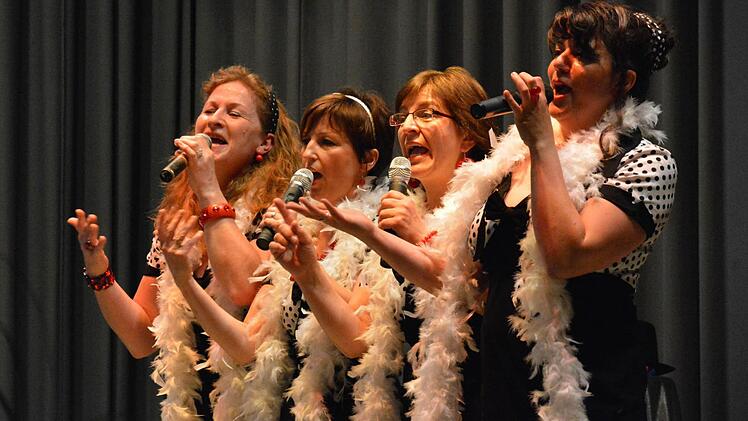 Die Swinging Ladies mit (von links) Kirstin Metz, Sabine Seuffert, Michaela Atzler und Candy Borst traten in Bad Bocklet auf.  Foto: Björn Hein