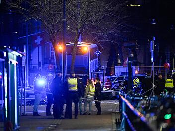Tote und Verletzte bei Busunfall in Stockholm