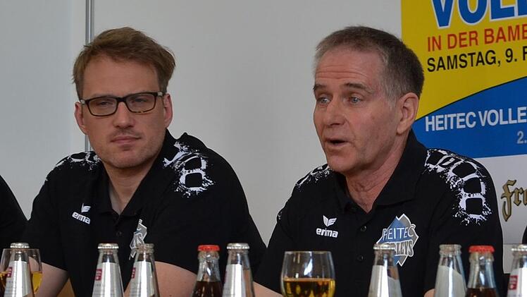 Heitec-Manager Rolf Werner (rechts) zieht sich von seiner Position zur&uuml;ck und macht den Weg frei f&uuml;r einen Neustart beim Bundesligisten.Ronald Rinklef